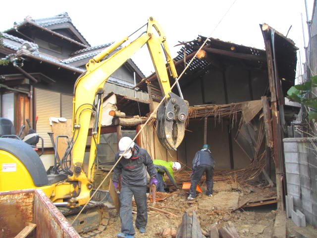 納屋の解体状況です。